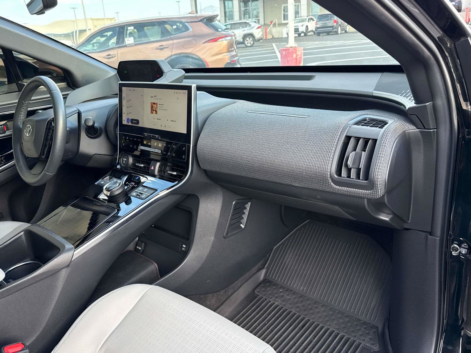 2023 Toyota bZ4X Limited