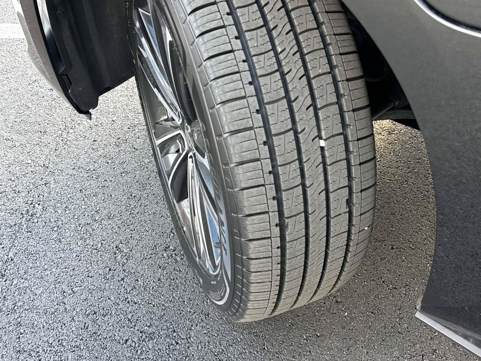 2023 Toyota bZ4X Limited