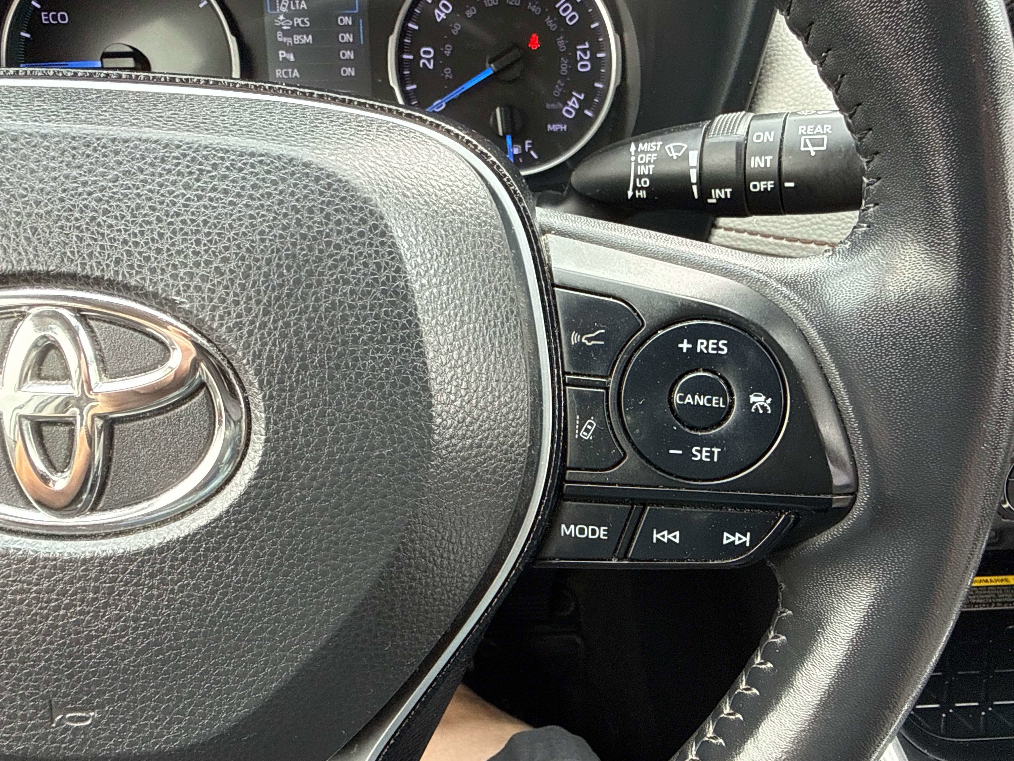 2021 Toyota RAV4 HYBRID Hybrid XLE Premium