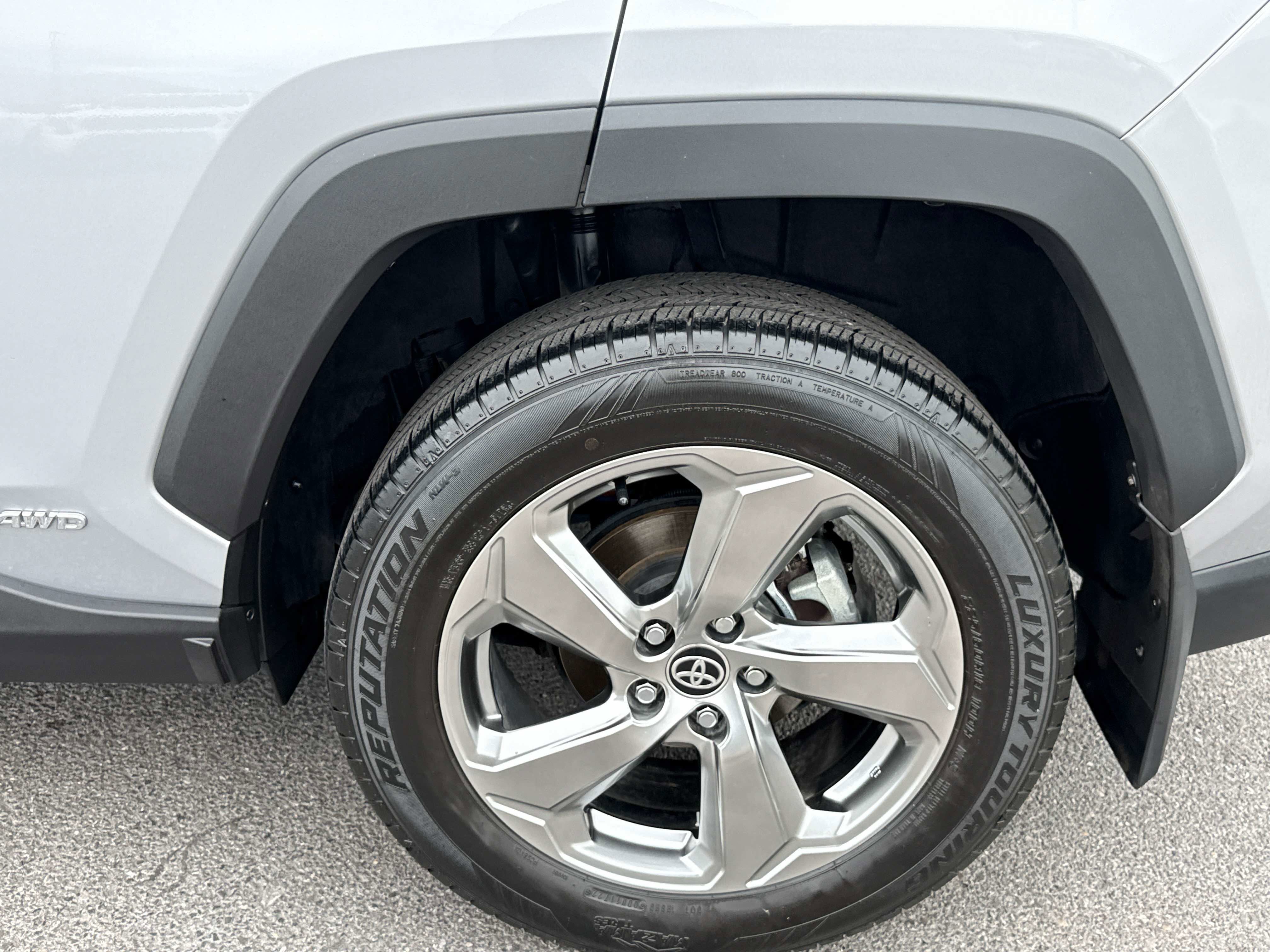 2021 Toyota RAV4 HYBRID Hybrid XLE Premium