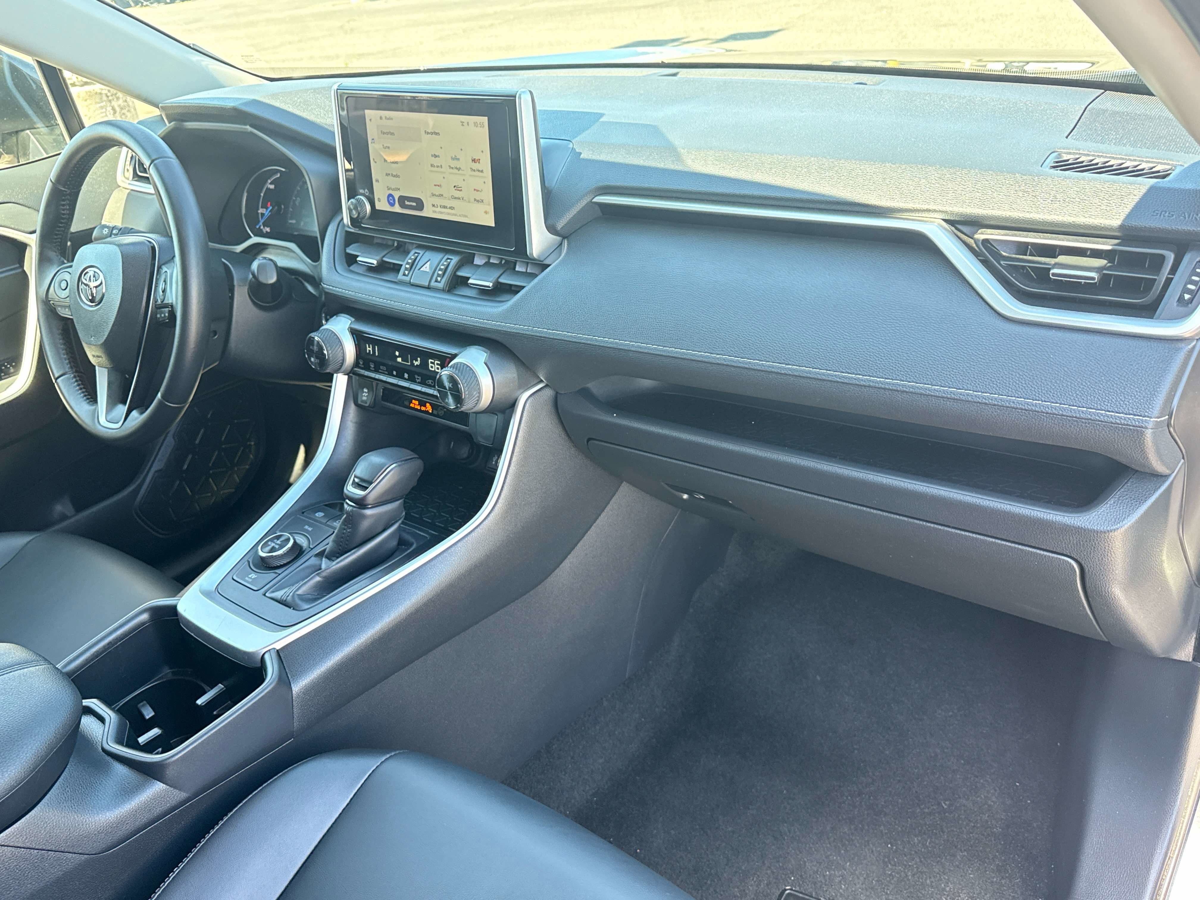 2025 Toyota RAV4 HYBRID Hybrid XLE Premium