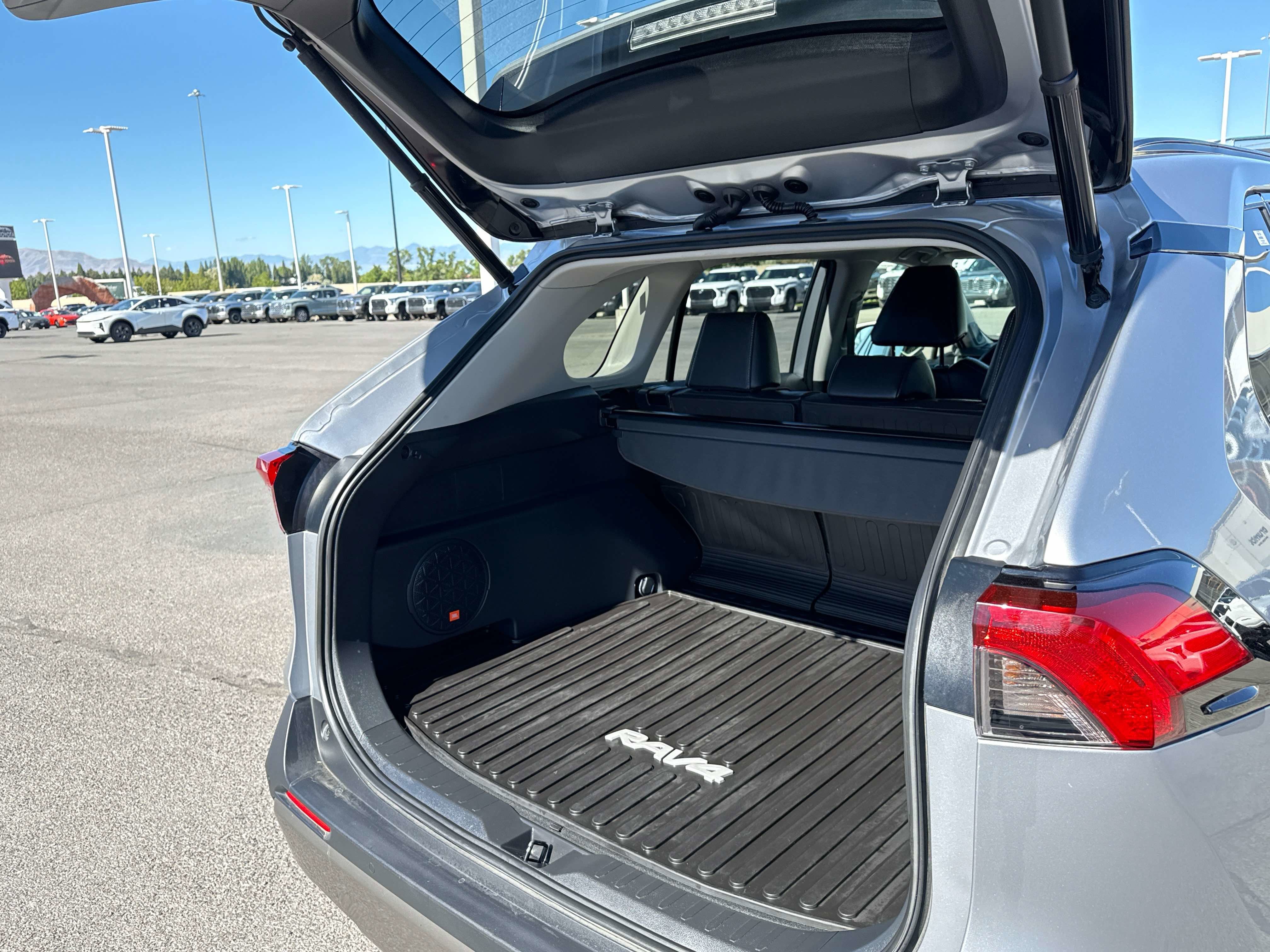 2023 Toyota RAV4 HYBRID Hybrid Limited