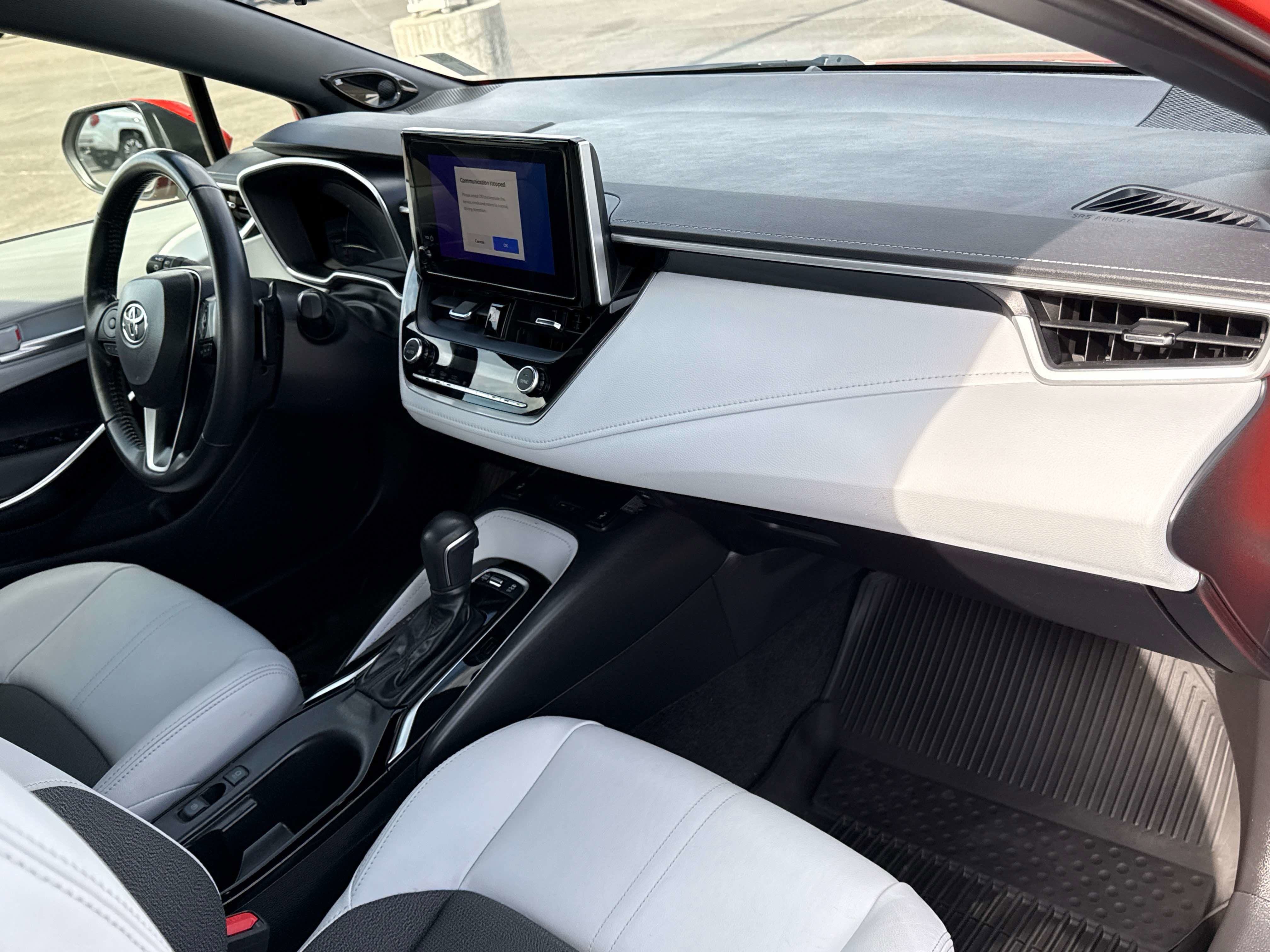 2025 Toyota COROLLA HATCHBACK XSE