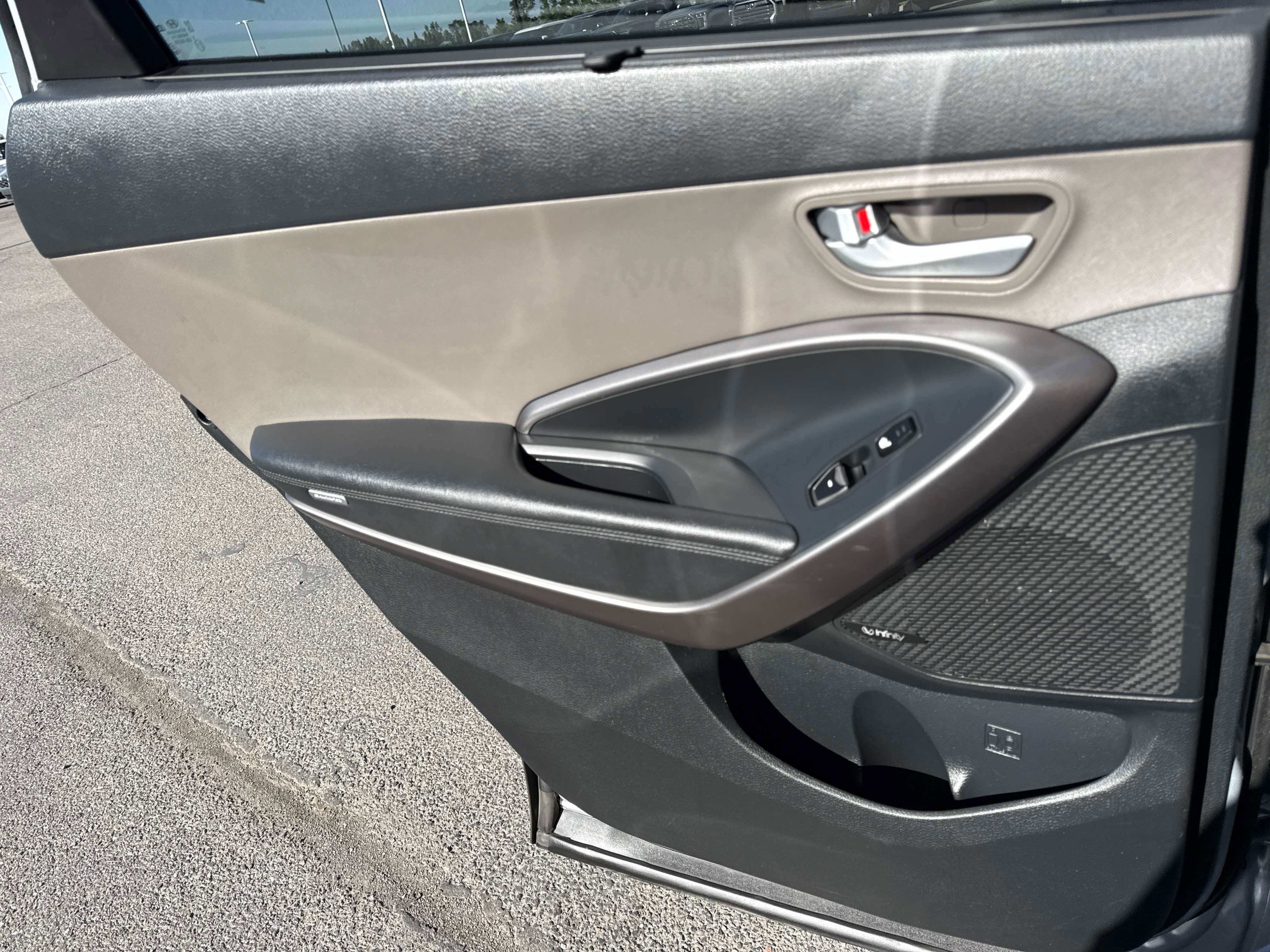 2017 Hyundai Santa Fe SE Ultimate