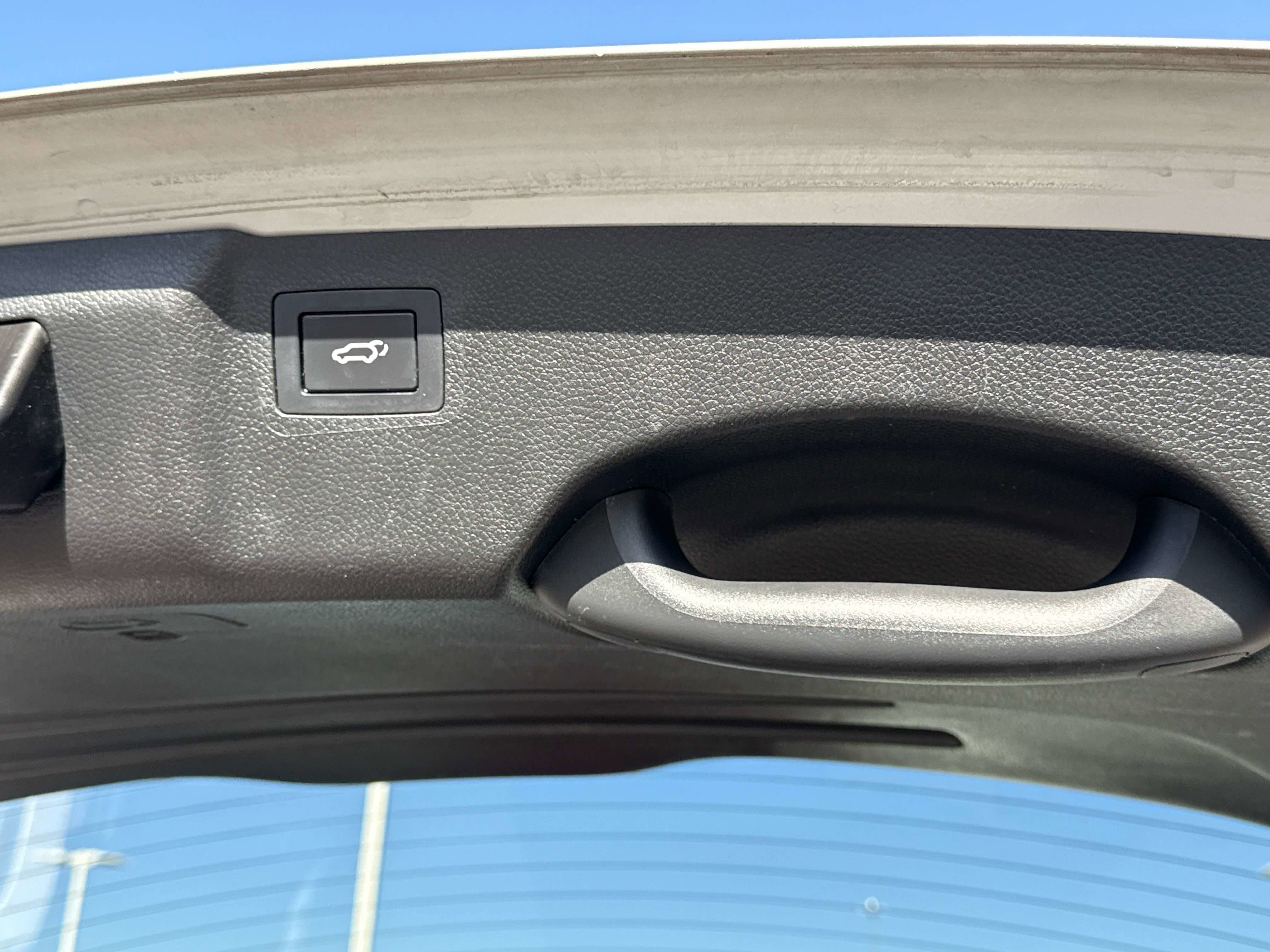 2017 Hyundai Santa Fe SE Ultimate