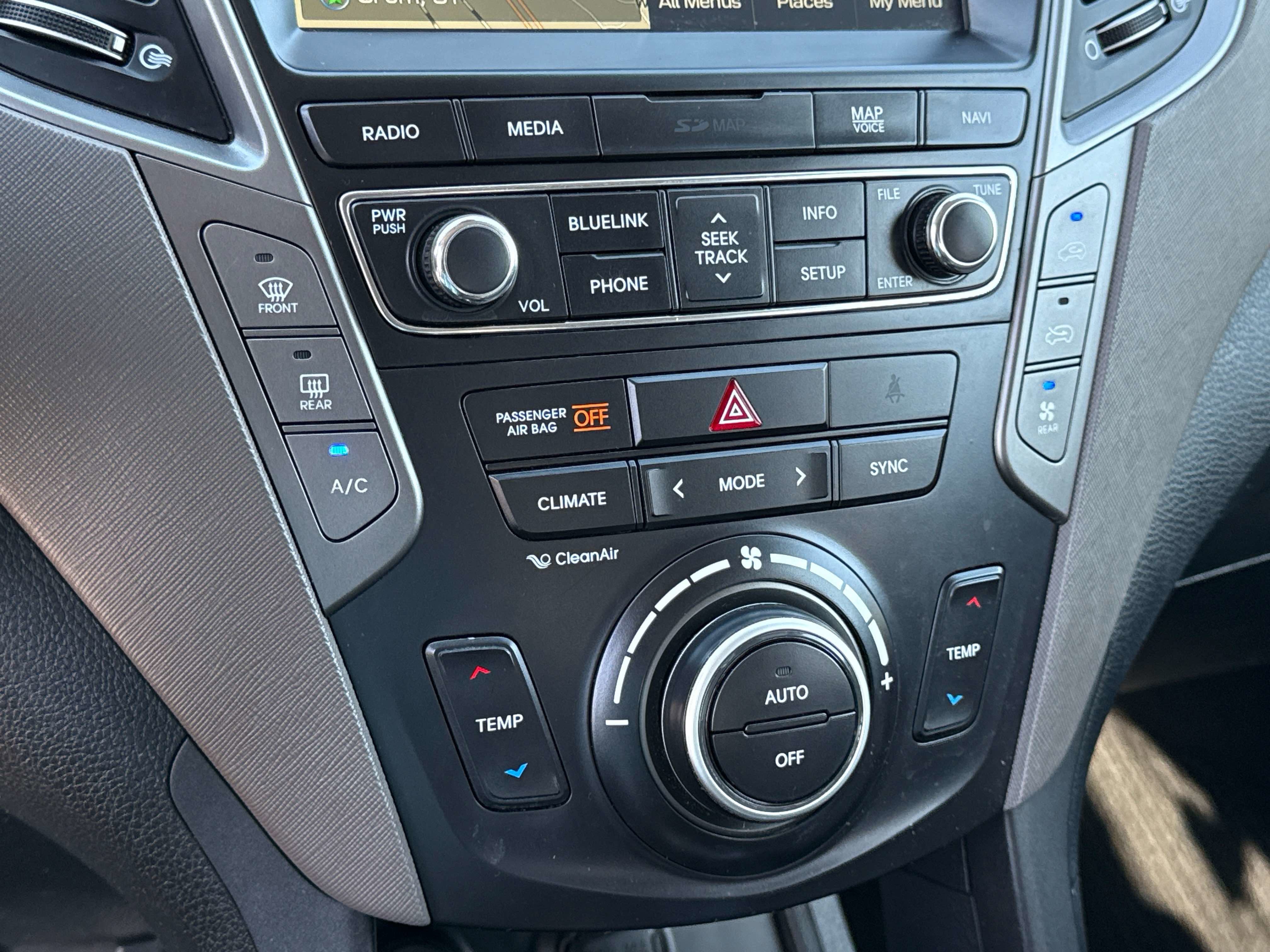 2017 Hyundai Santa Fe SE Ultimate