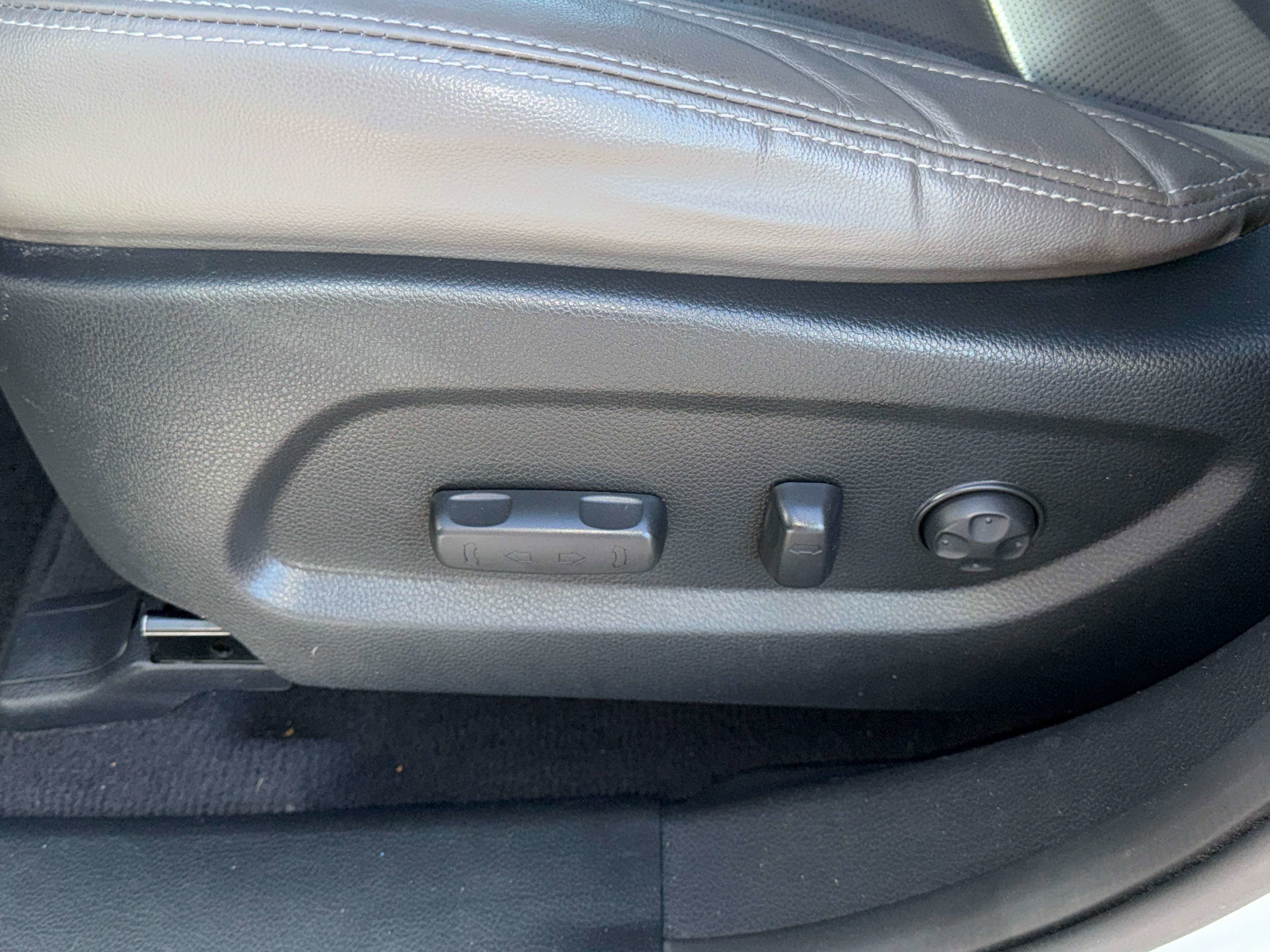 2017 Hyundai Santa Fe SE Ultimate