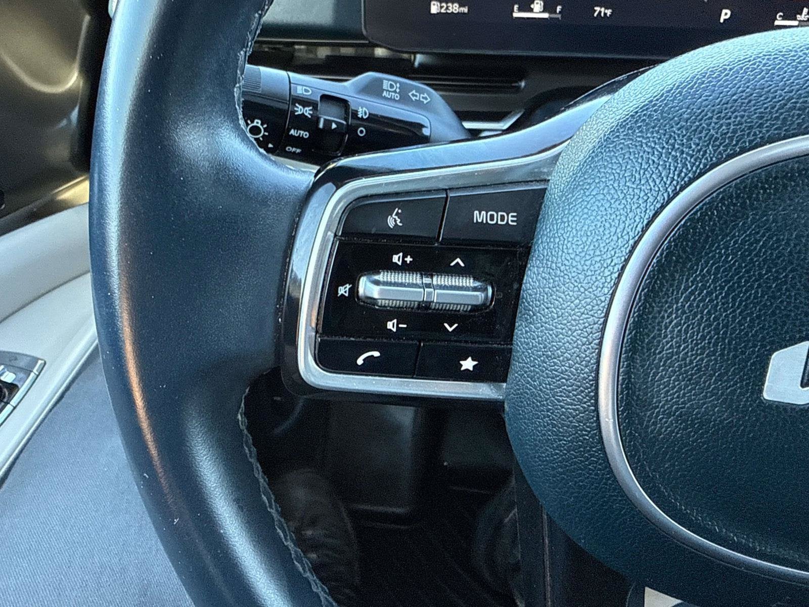 2025 Kia Carnival SX