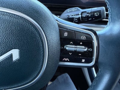 2025 Kia Carnival SX