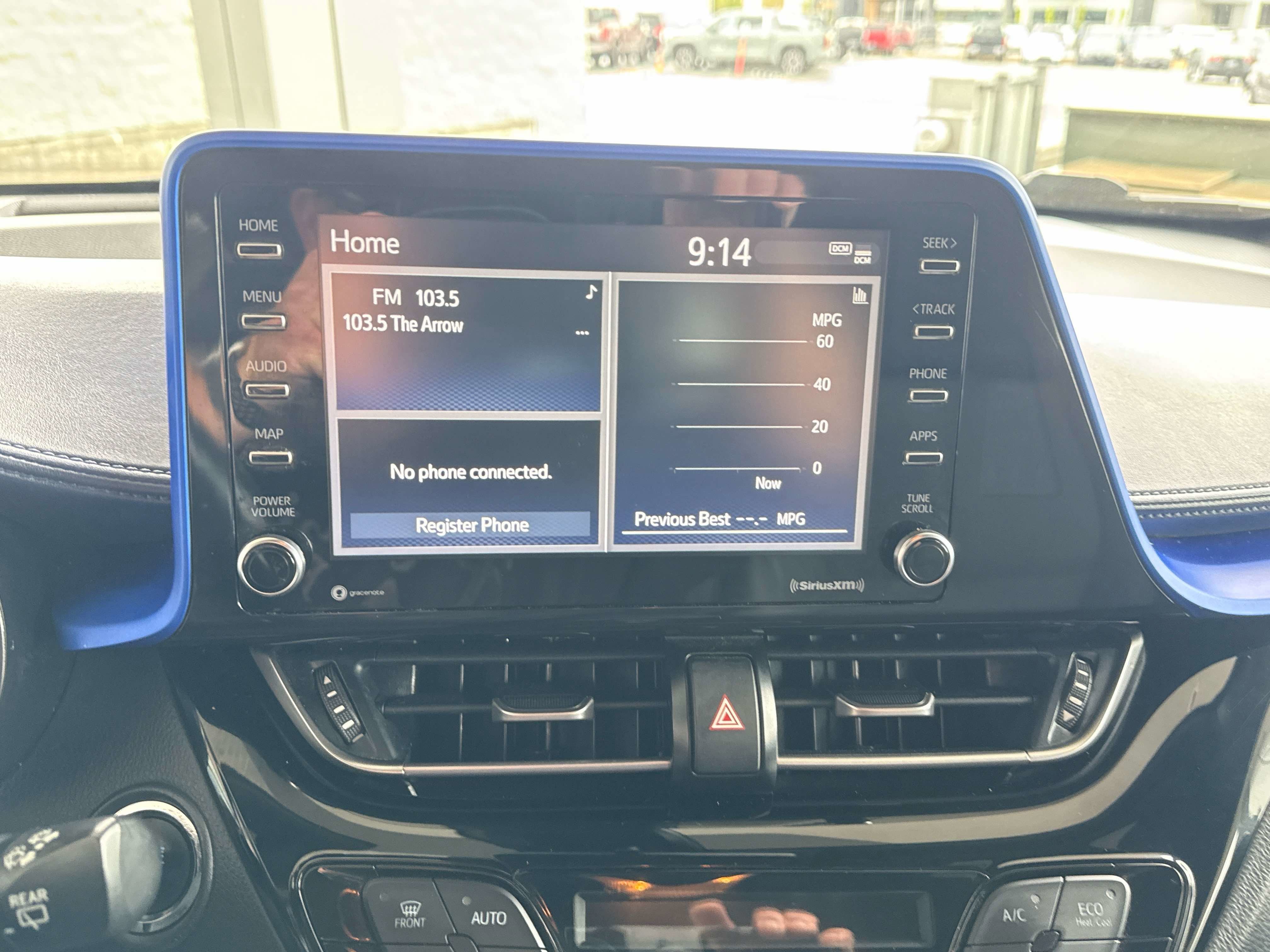 2022 Toyota C-HR XLE