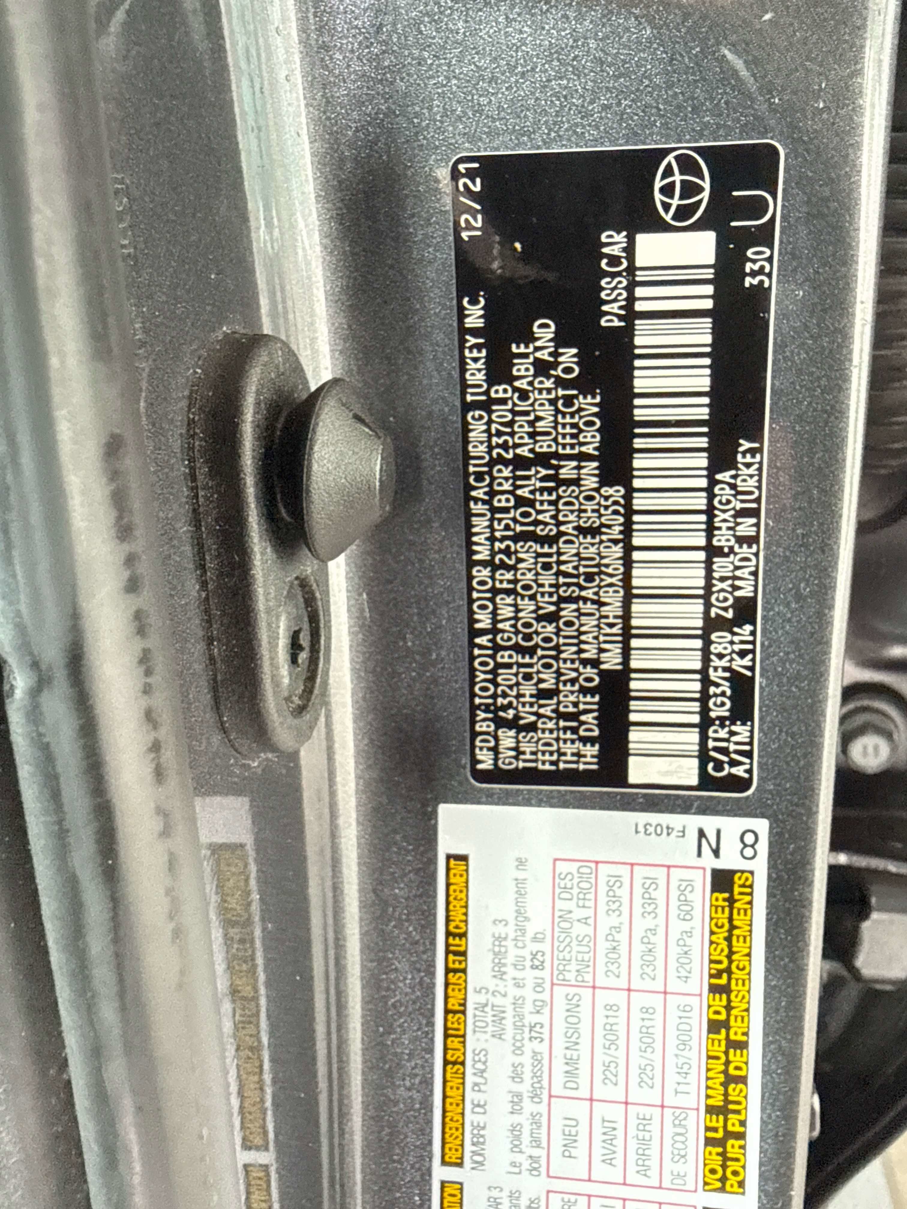2022 Toyota C-HR XLE