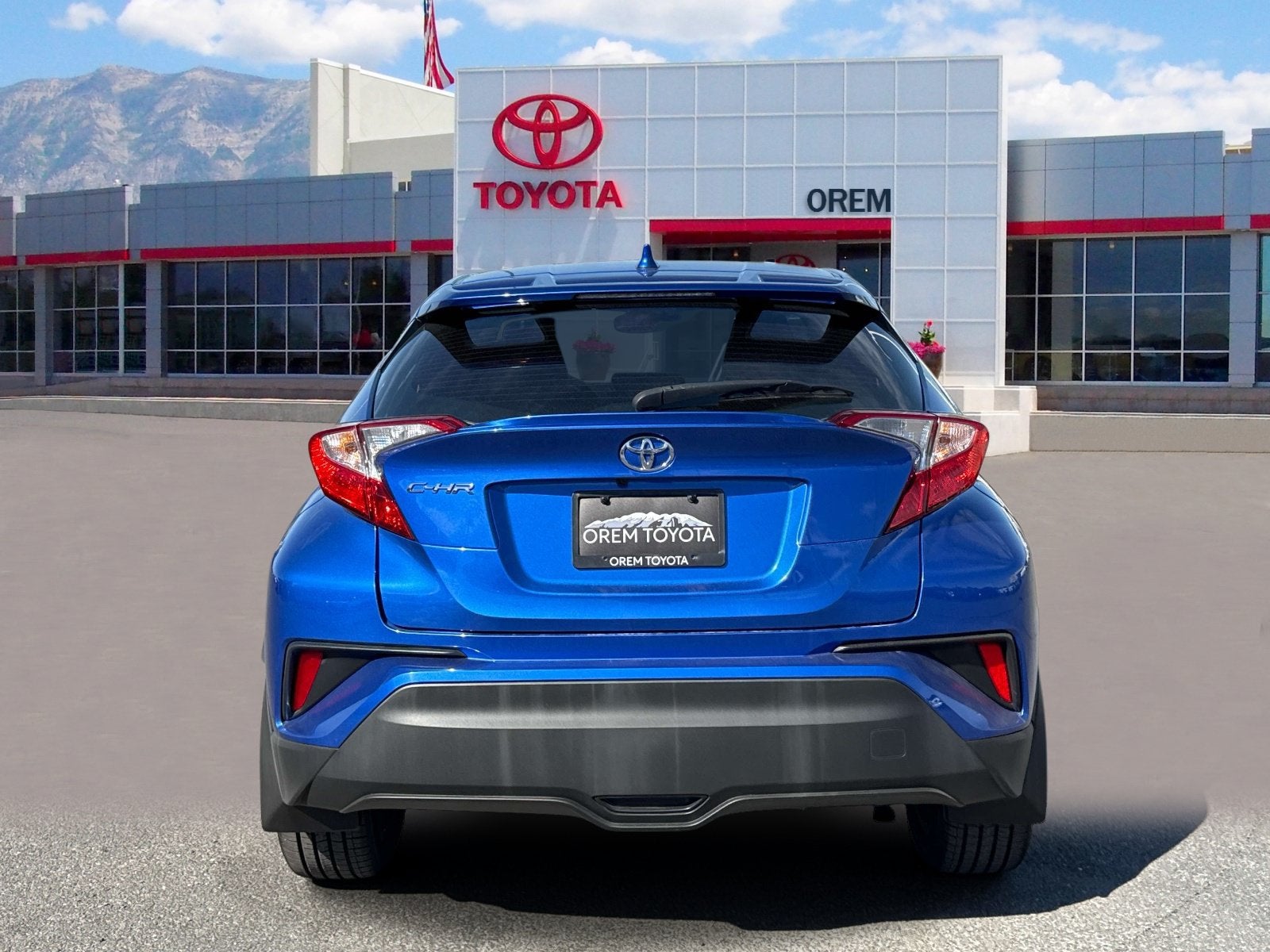 2022 Toyota C-HR XLE