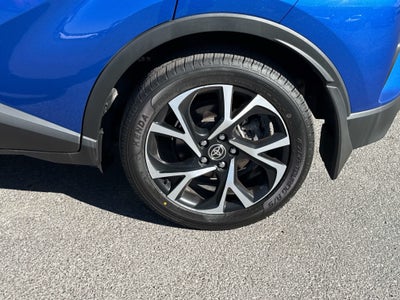 2022 Toyota C-HR XLE
