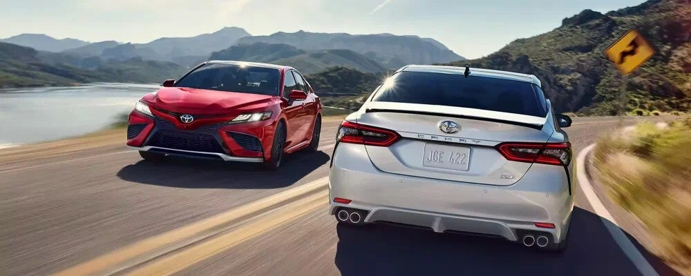 Precio y niveles de equipamiento del Toyota Camry 2023